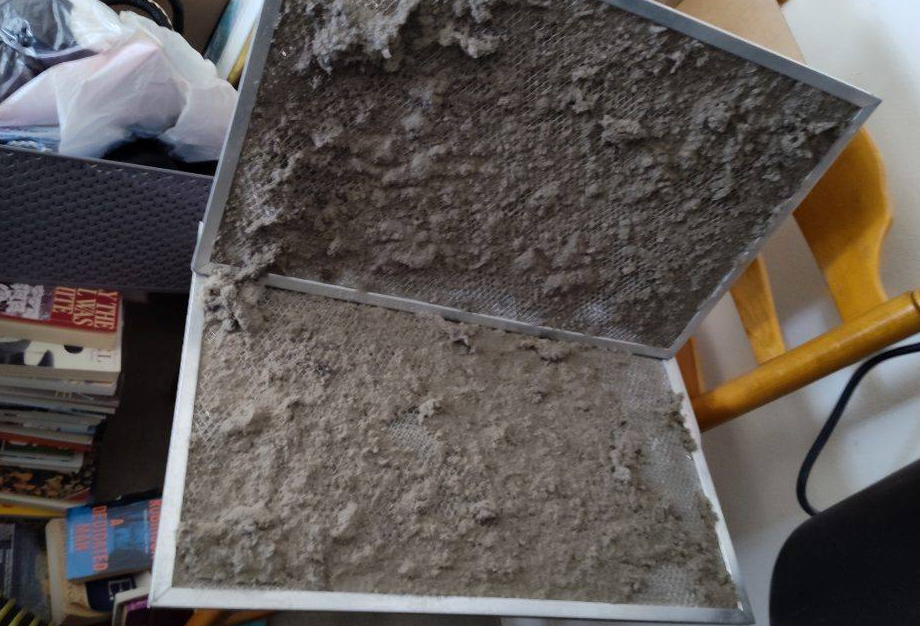 Residential Furnace and Duct Cleaning in Seattle, WA| dirty furnace parts